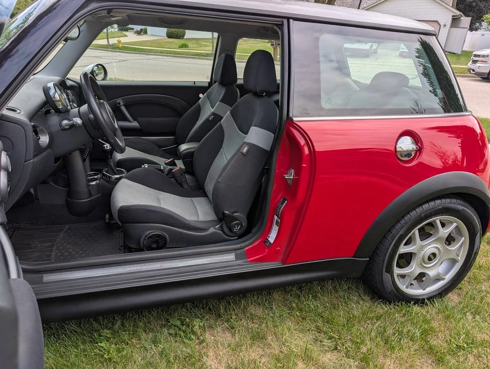 2005 Mini Mini Cooper S 1st Gen - Image 11 of 19