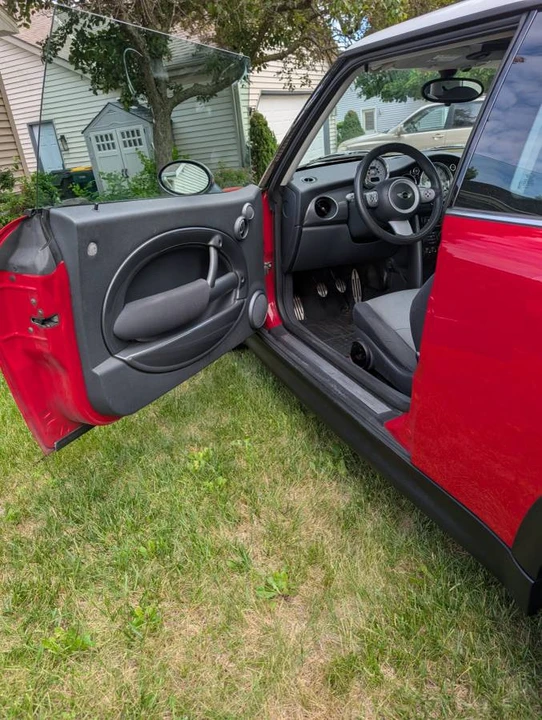 2005 Mini Mini Cooper S 1st Gen - Image 14 of 19