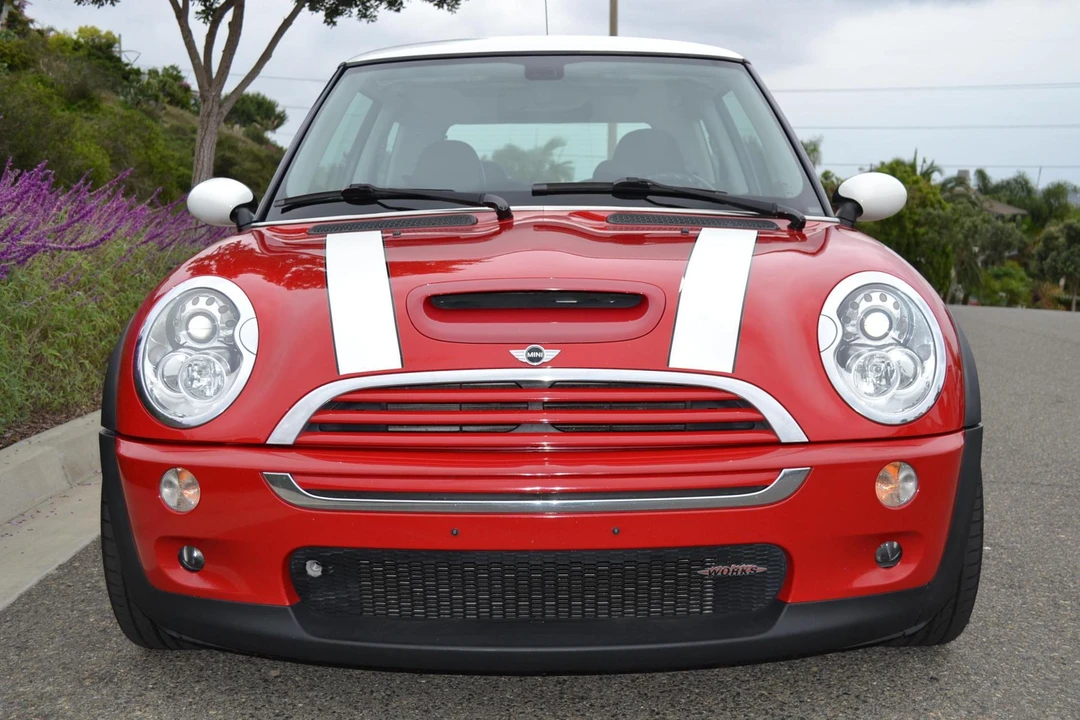 2005 Mini Mini Cooper S 1st Gen - Image 2 of 8