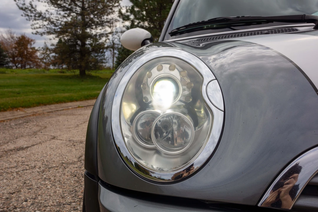 2005 Mini Mini Cooper S 1st Gen - Image 13 of 31