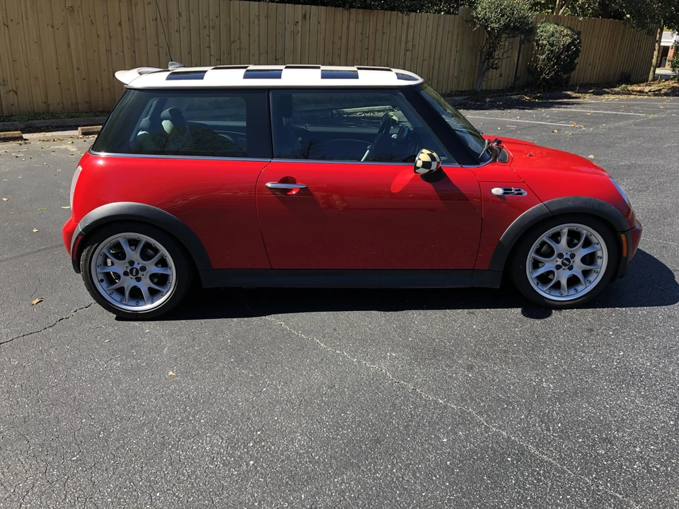 2005 Mini Mini Cooper S 1st Gen - Image 8 of 31