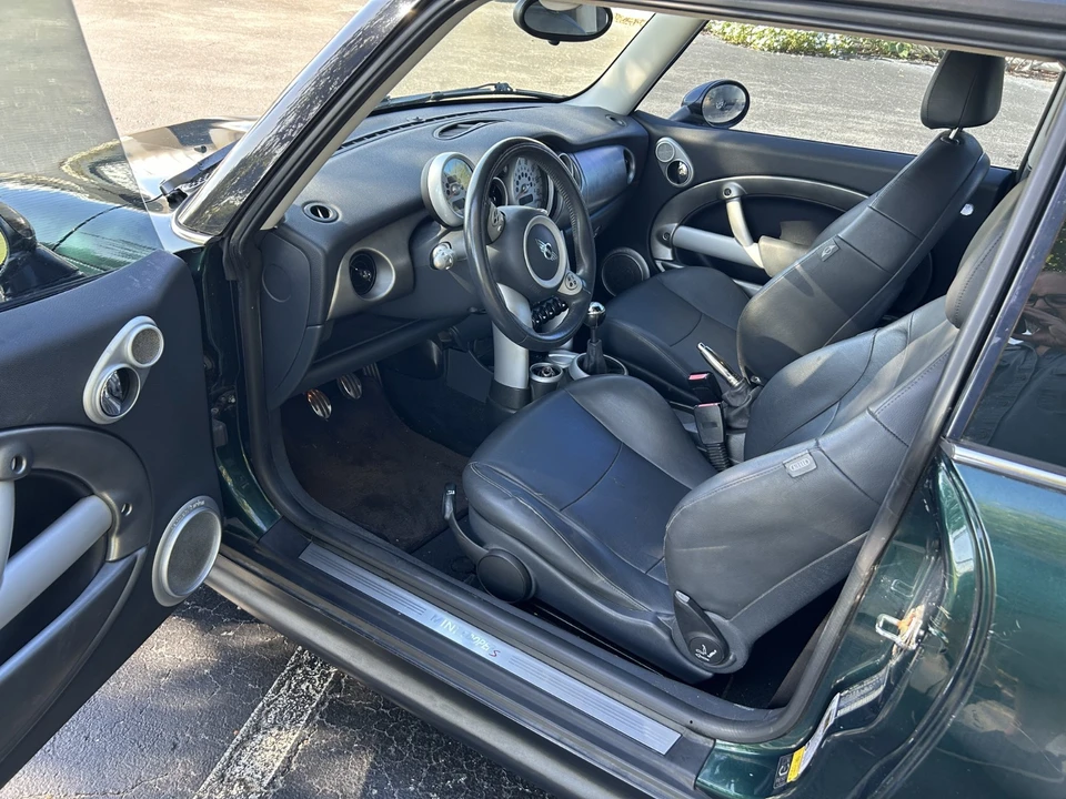 2005 Mini Mini Cooper S 1st Gen - Image 11 of 14