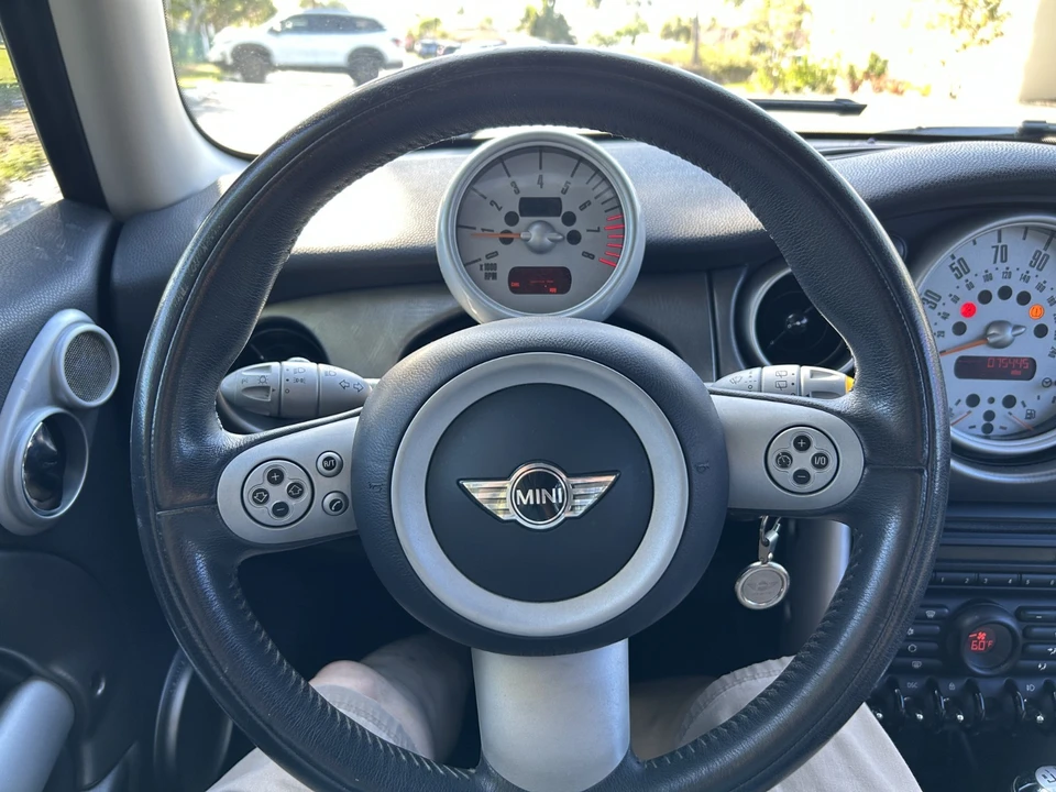 2005 Mini Mini Cooper S 1st Gen - Image 13 of 14