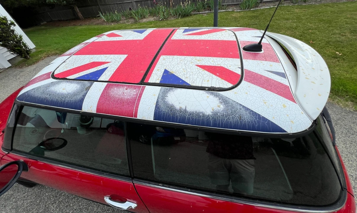 2005 Mini Mini Cooper S 1st Gen - Image 11 of 31