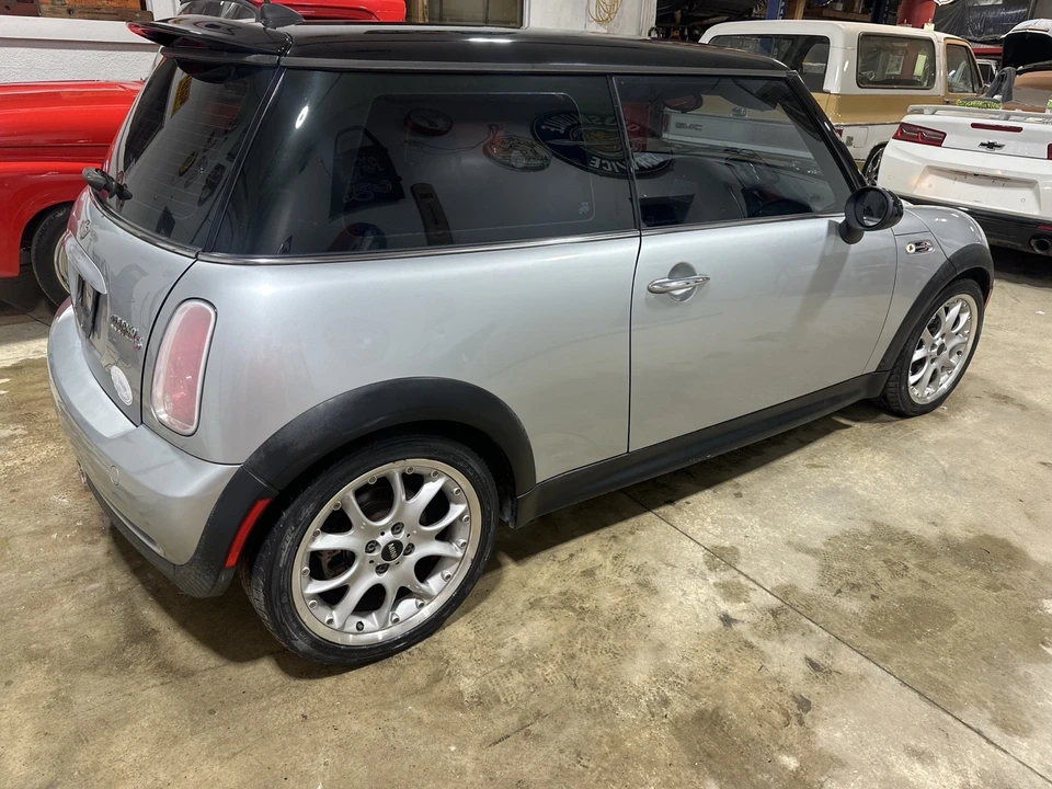 2005 Mini Mini Cooper S 1st Gen - Image 7 of 16