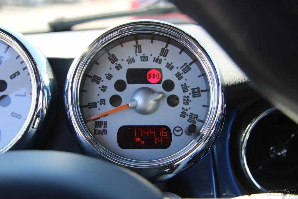 2005 Mini Mini Cooper S 1st Gen - Image 16 of 21