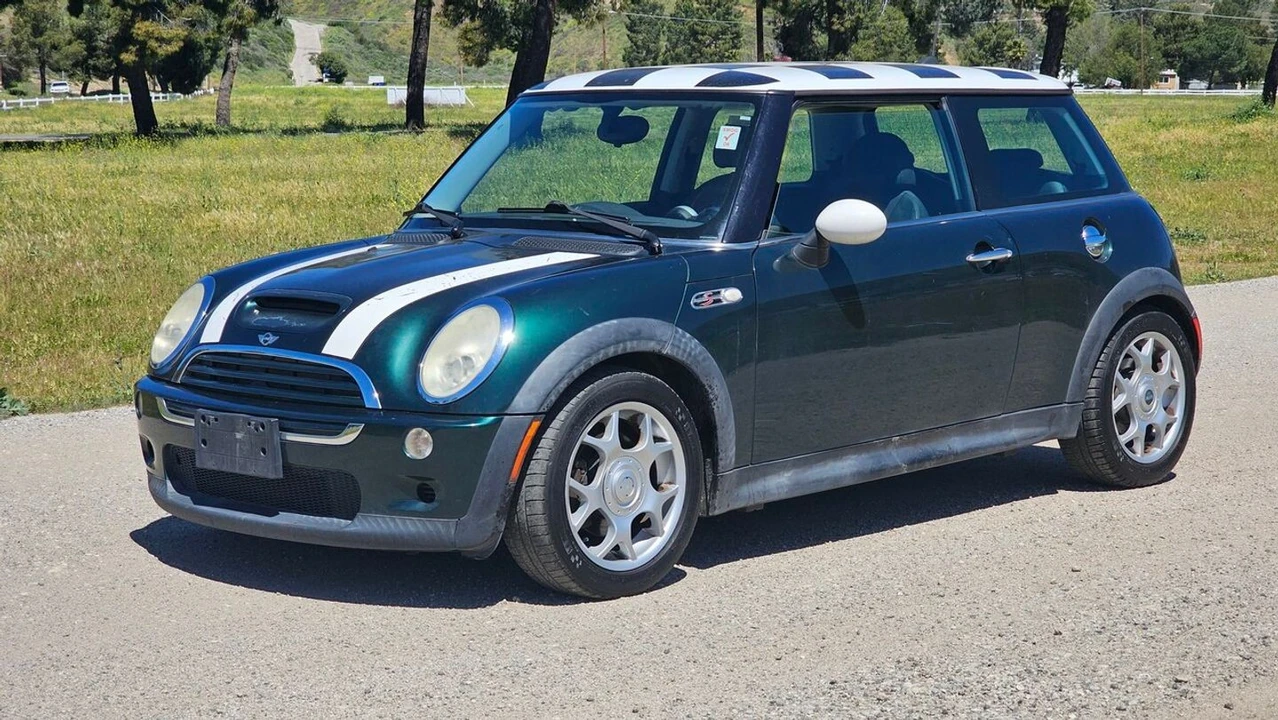 2005 Mini - Image 2 of 30