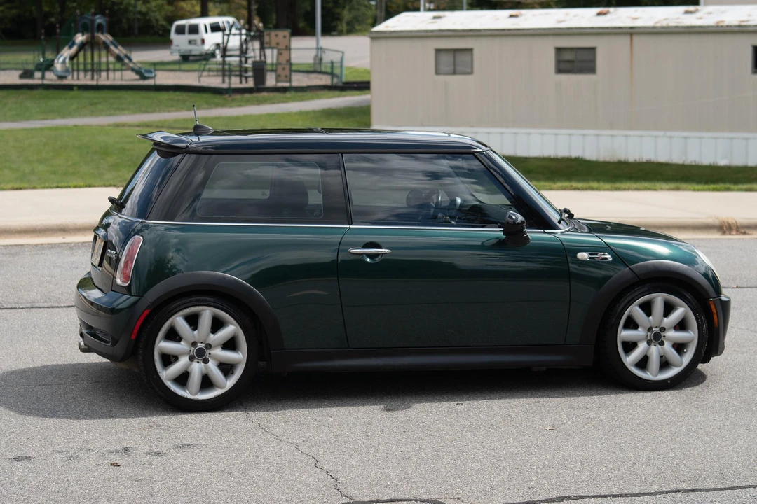 2005 Mini Mini Cooper S 1st Gen - Image 15 of 31