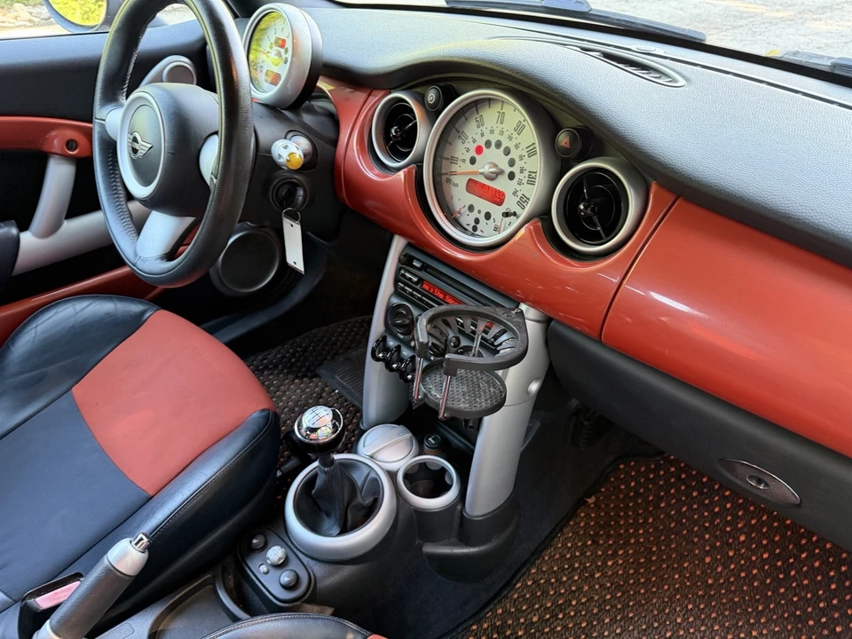 2005 Mini Mini Cooper S 1st Gen - Image 19 of 26