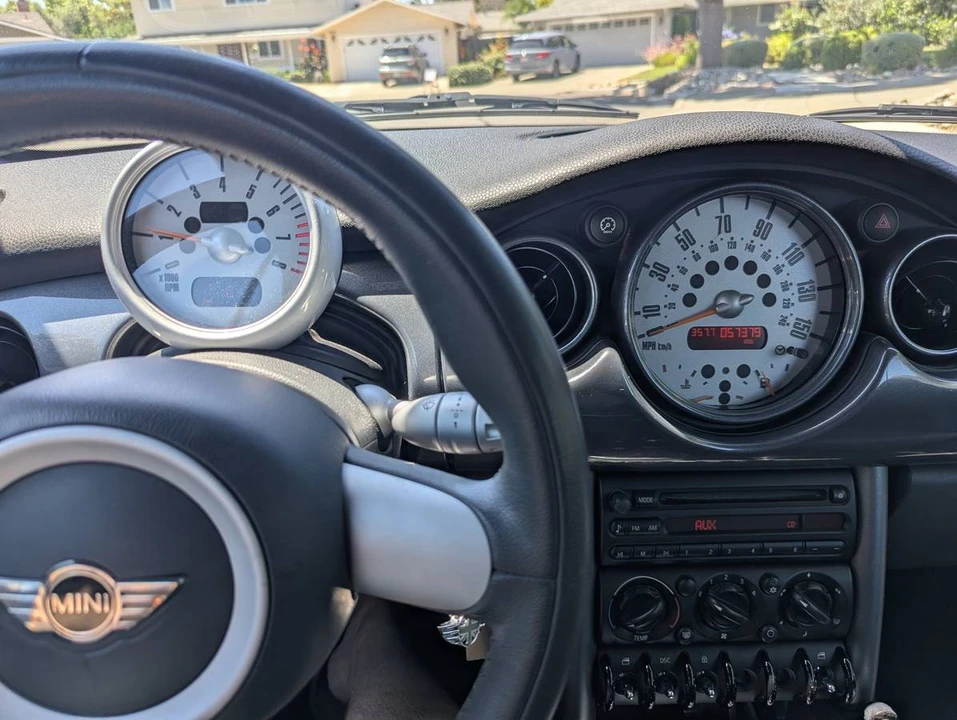 2005 Mini Mini Cooper S 1st Gen - Image 5 of 5