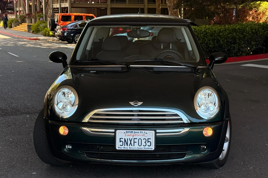 2005 Mini Mini 1st Gen - Image 2 of 31