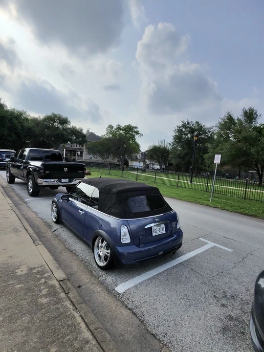 2005 Mini Mini 1st Gen - Image 2 of 4