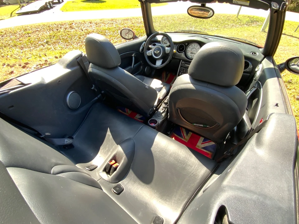 2005 Mini Mini 1st Gen - Image 7 of 12