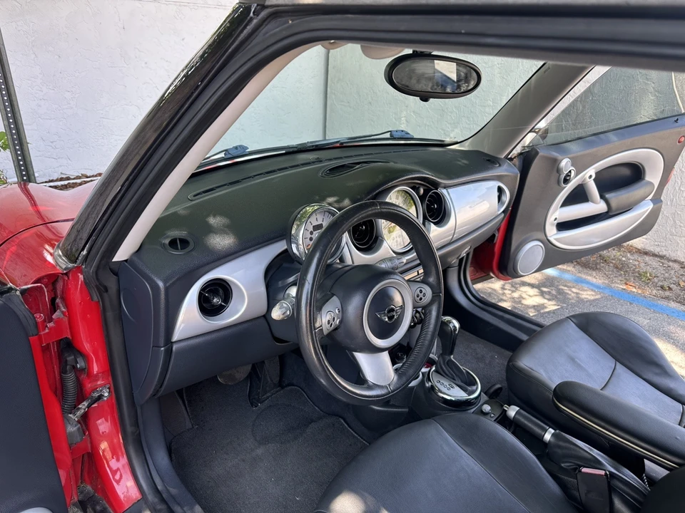 2005 Mini Mini 1st Gen - Image 16 of 30