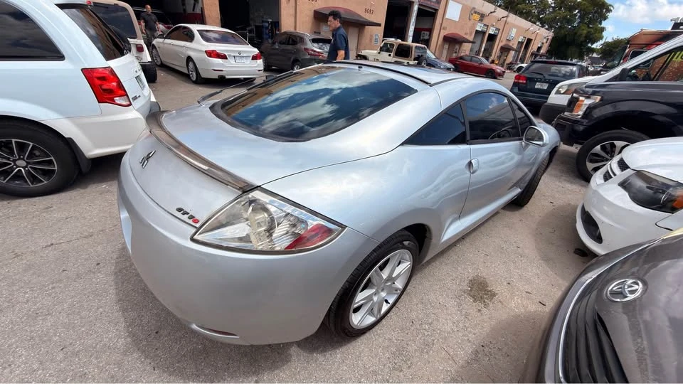 2005 Mitsubishi 3000GT - Image 3 of 10