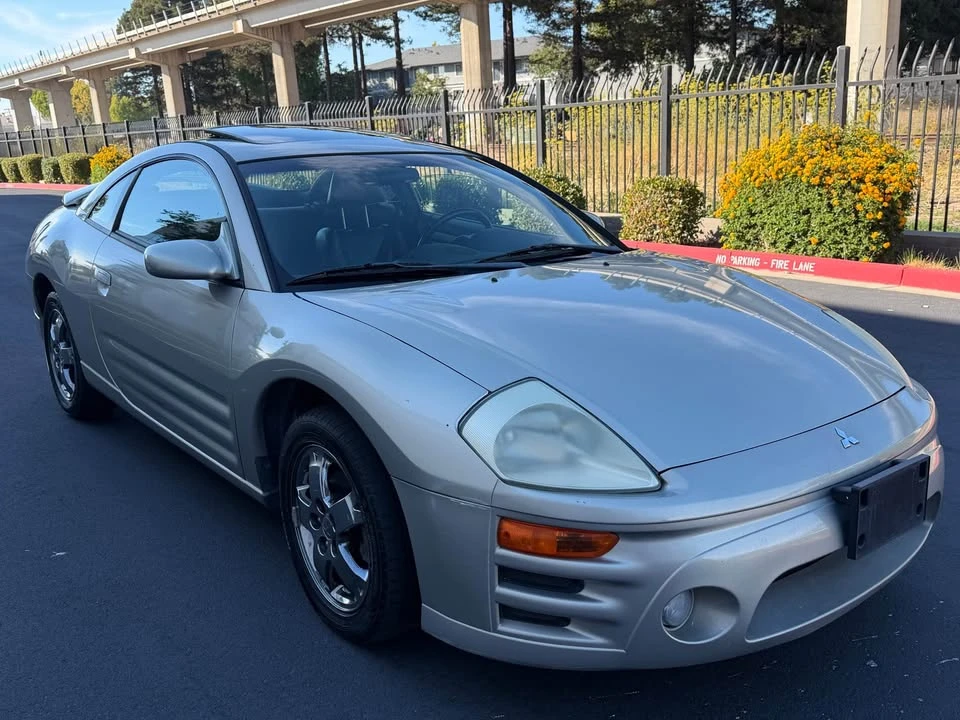 2005 Mitsubishi Eclipse 3rd Gen - Image 3 of 12