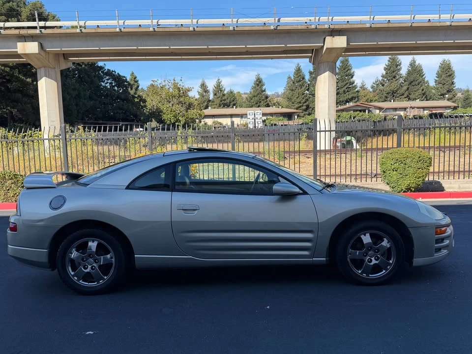 2005 Mitsubishi Eclipse 3rd Gen - Image 4 of 12