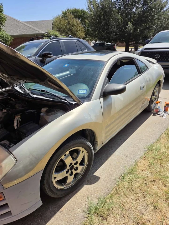 2005 Mitsubishi Eclipse 3rd Gen - Image 2 of 10