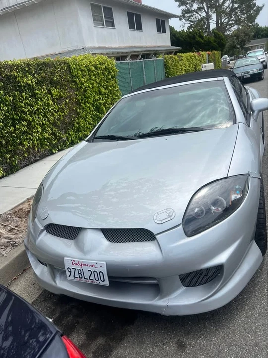 2005 Mitsubishi Eclipse 3rd Gen - Image 2 of 6