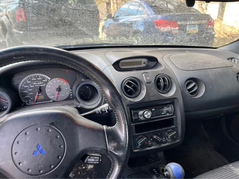 2005 Mitsubishi Eclipse 3rd Gen - Image 9 of 10