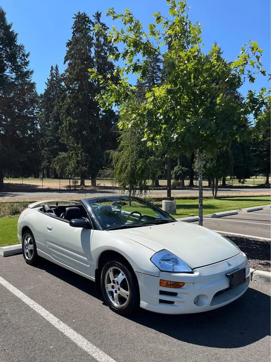 2005 Mitsubishi Eclipse 3rd Gen - Image 2 of 11
