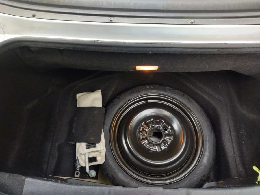 2005 Mitsubishi Eclipse 3rd Gen - Image 10 of 10