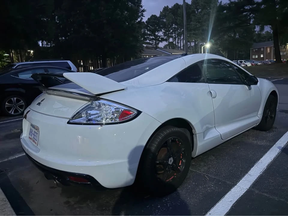 2005 Mitsubishi Eclipse 3rd Gen - Image 3 of 3