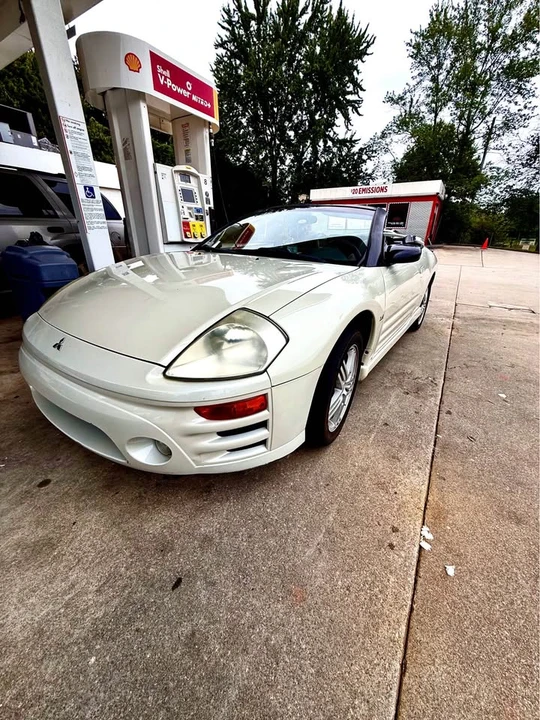2005 Mitsubishi Eclipse 3rd Gen - Image 3 of 13