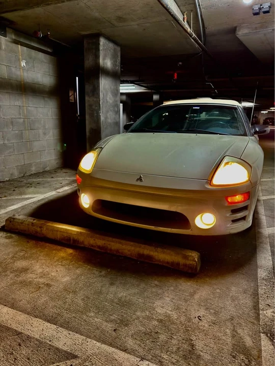 2005 Mitsubishi Eclipse 3rd Gen - Image 8 of 13