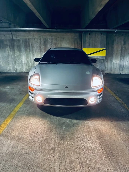 2005 Mitsubishi Eclipse 3rd Gen - Image 3 of 4
