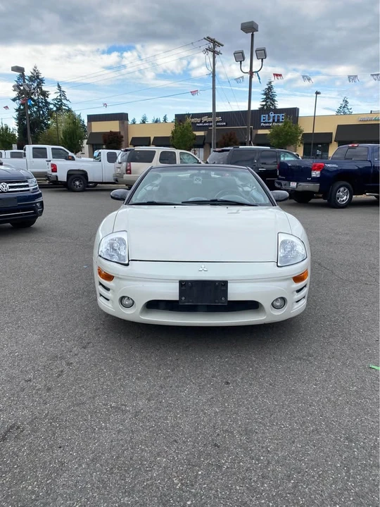 2005 Mitsubishi Eclipse 3rd Gen - Image 2 of 11