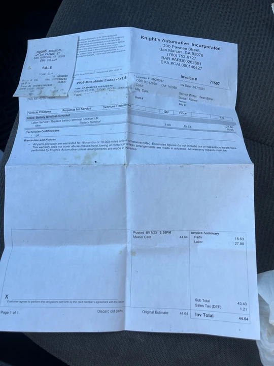2005 Mitsubishi Endeavor - Image 15 of 21