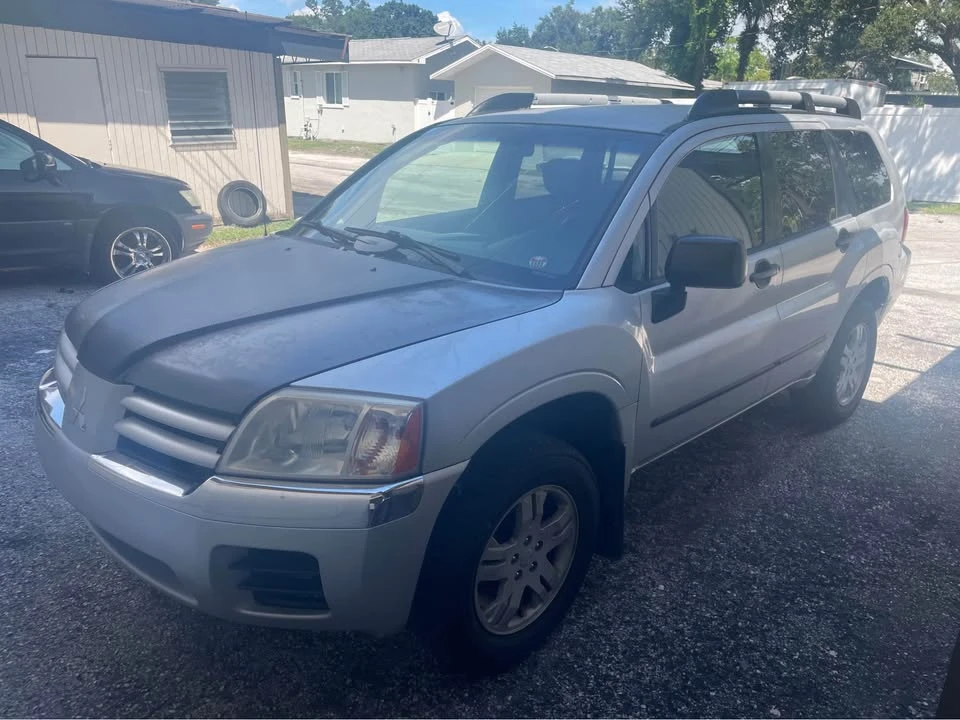 2005 Mitsubishi Endeavor - Image 6 of 6