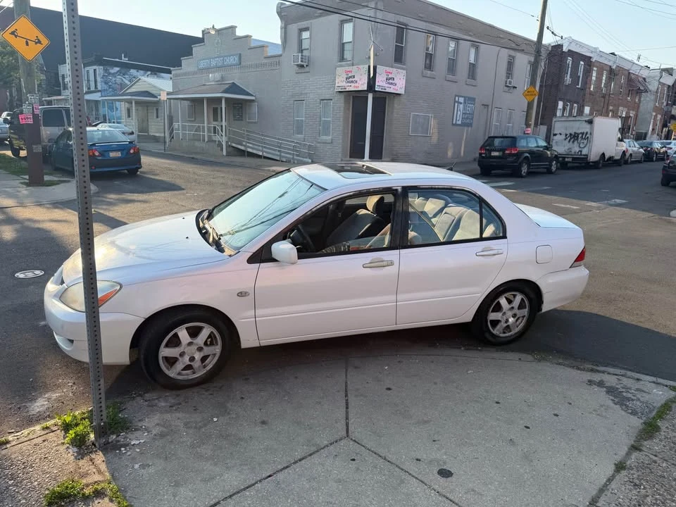 2005 Mitsubishi Lancer 8th Gen - Image 2 of 9