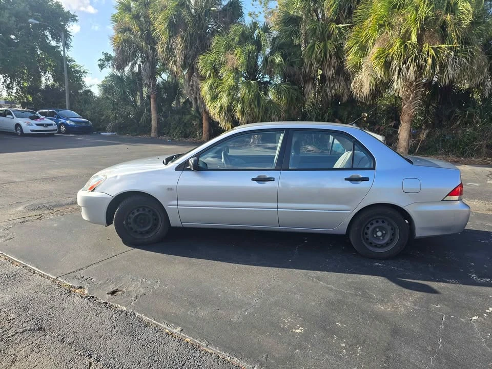 2005 Mitsubishi Lancer 8th Gen - Image 5 of 10