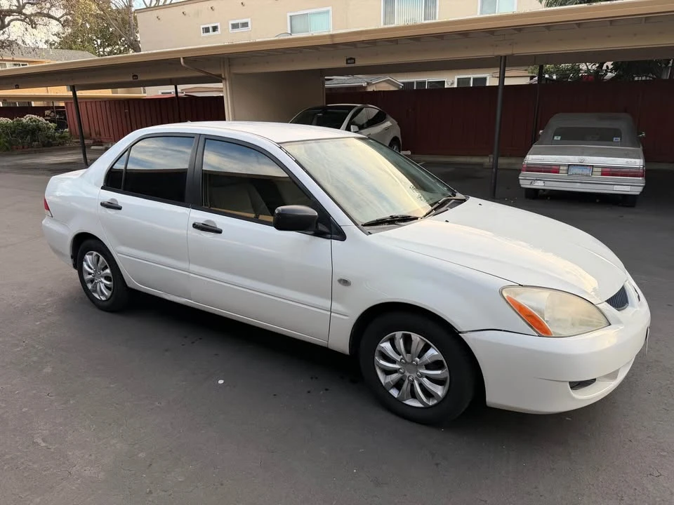 2005 Mitsubishi Lancer 8th Gen - Image 2 of 9