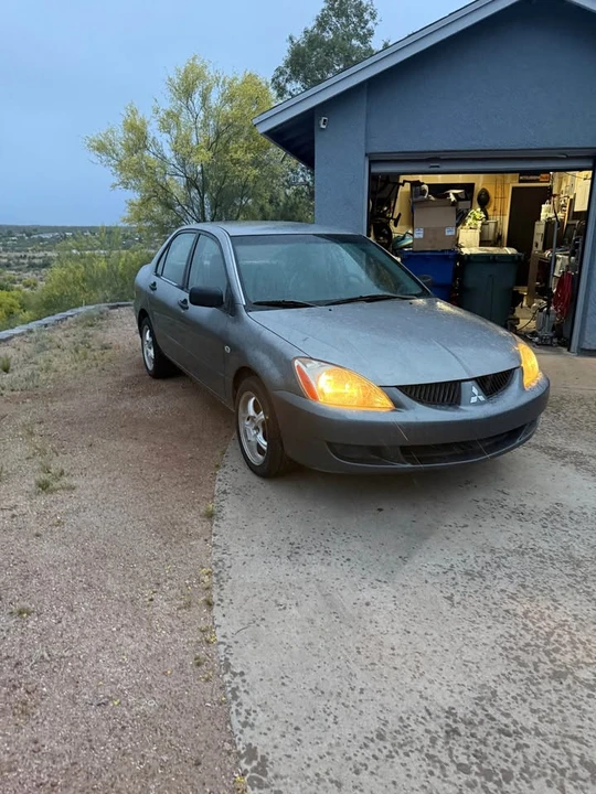 2005 Mitsubishi Lancer 8th Gen - Image 2 of 9