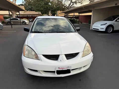 2005 Mitsubishi Lancer ES Sedan 4D