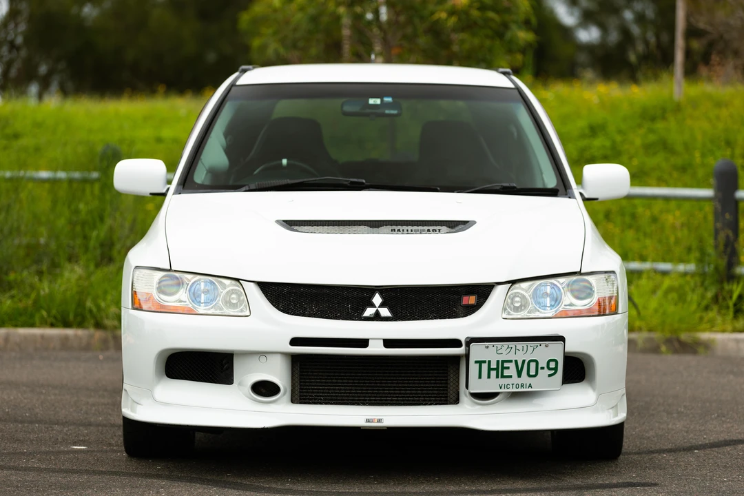 2005 Mitsubishi Lancer Evolution IX 8th Gen - Image 2 of 31