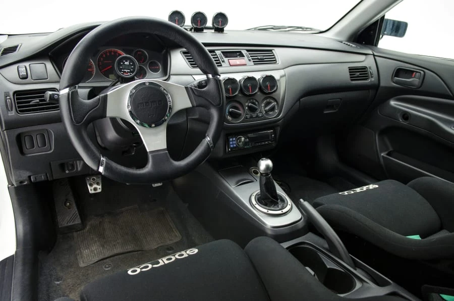 2005 Mitsubishi Lancer - Image 4 of 12