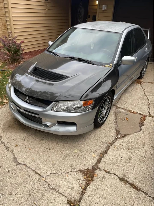 2005 Mitsubishi Lancer Evolution VIII 7th Gen - Image 2 of 15