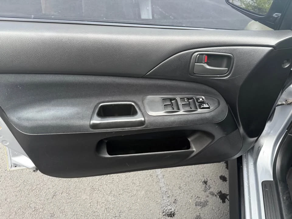 2005 Mitsubishi Lancer Evolution VIII 7th Gen - Image 16 of 19