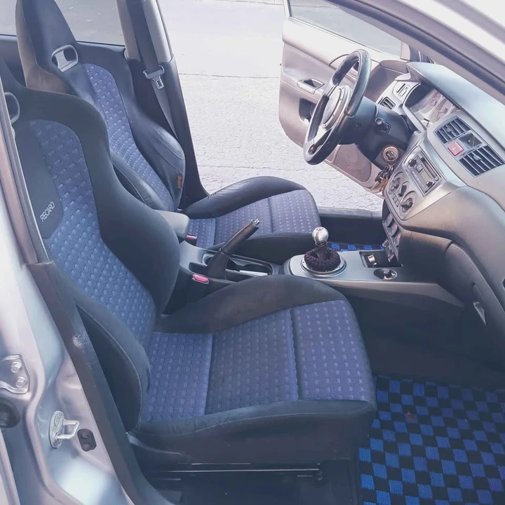 2005 Mitsubishi Lancer - Image 6 of 6