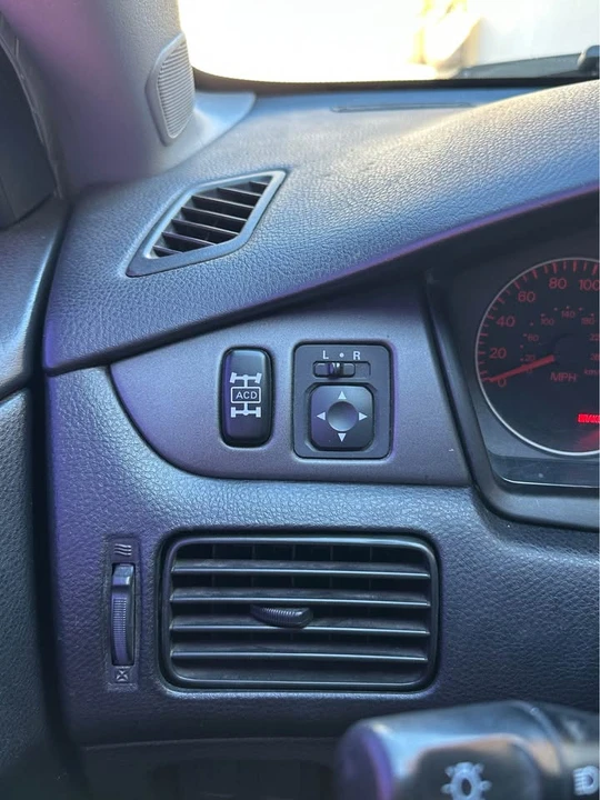 2005 Mitsubishi Lancer - Image 13 of 13