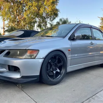 2005 Mitsubishi Lancer Evolution GSR Sedan 4D