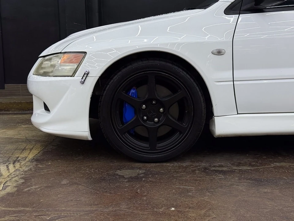 2005 Mitsubishi Lancer Evolution IX 8th Gen - Image 4 of 12