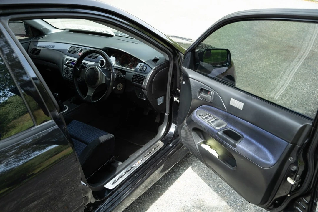 2005 Mitsubishi Lancer Evolution VIII 7th Gen - Image 26 of 30