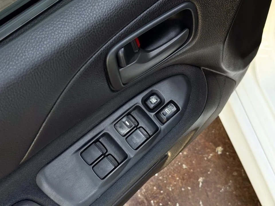 2005 Mitsubishi Lancer Evolution VIII 7th Gen - Image 11 of 12