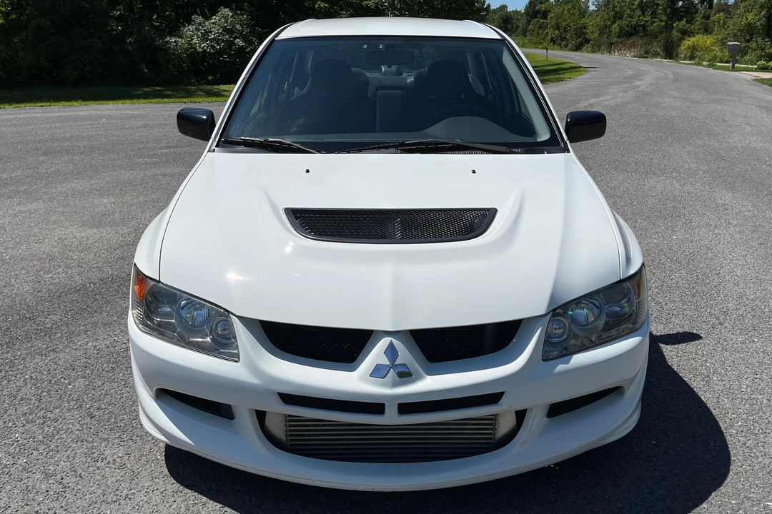 2005 Mitsubishi Lancer Evolution VIII 7th Gen - Image 2 of 31