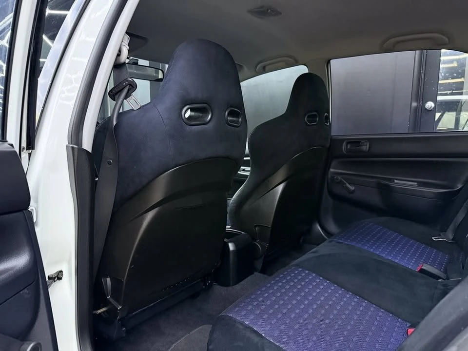 2005 Mitsubishi Lancer Evolution IX 8th Gen - Image 16 of 19